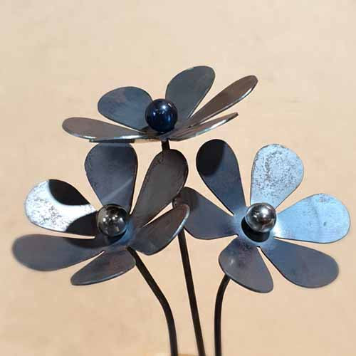 Metal Flower on Stake - Raw Finish Multiple Flowers