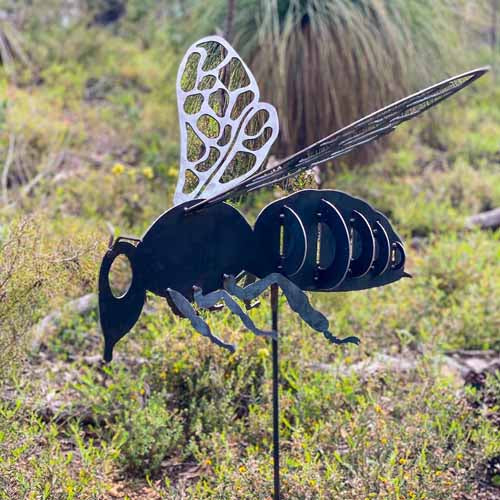 Bee on Stick Large 3D
