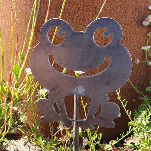 Pot Buddies - Cartoon Frog on Stick - Metal Art - Raw Finish