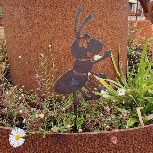 Pot Buddies - Ant on Stick Raw Finish