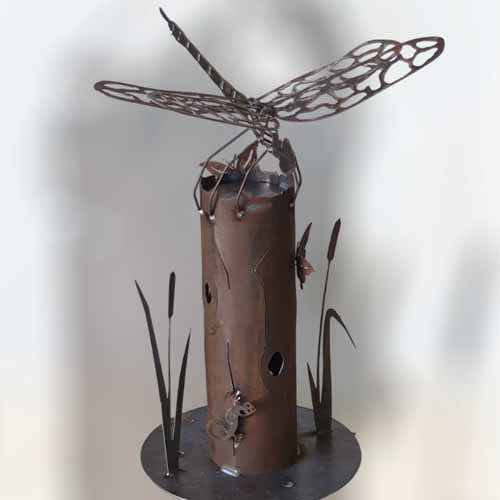 Dragonfly on Log with Base Small