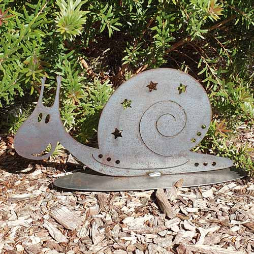 Snail on Oval Base - Medium - Raw Finish